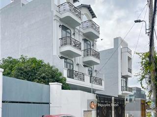 Bán nhà 4 tầng, ôtô đậu trong sân, nhà chính chủ xây kiên cố, tk hiện đại cao cấp gần ga metro