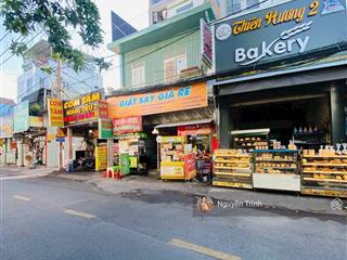 Thiện chí bán gấp nhà mặt tiền kinh doanh ngay cổng trường đại học,dòng tiền sẵn, chỉ hơn 8tỷ
