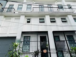 Bán chdv cao cấp 4lầu đuờng ôtô thông khu dân trí  cho thuê 70 triệu/ tháng.ngang 14m ngay m tiền