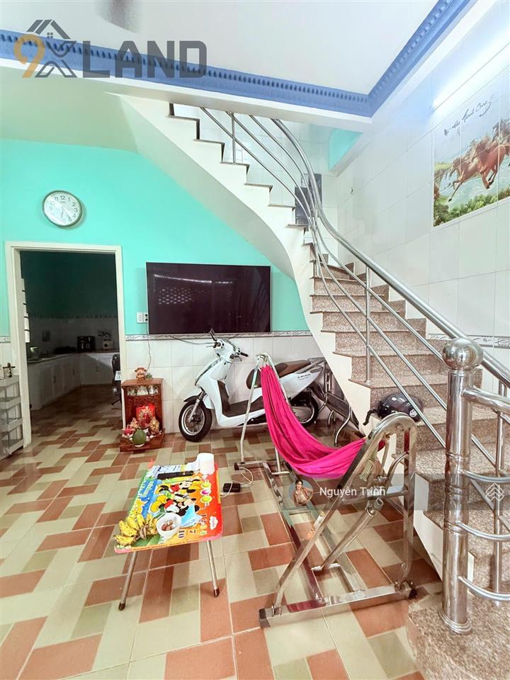 Bán nhà 2 mặt tiền truớc sau đuờng ôtô thông  gần wincom thủ đức p. linh chiểu.165m2 xd cao tầng