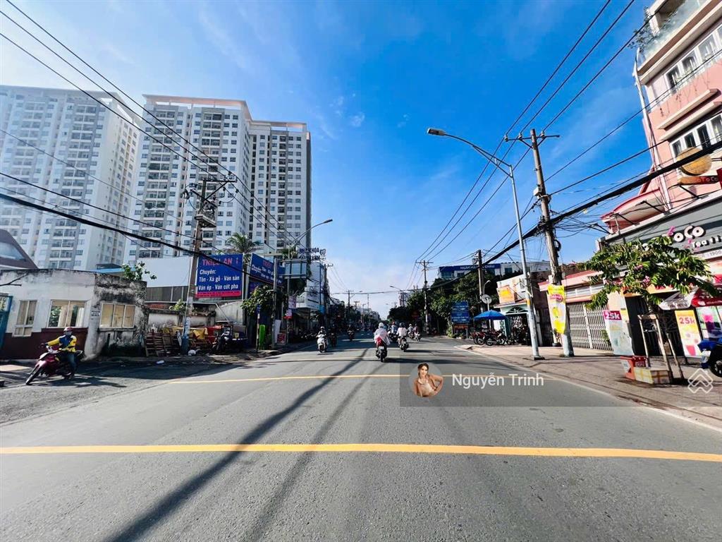 Hiếm, đất khu biệt thự, an ninh, gần metro thủ đức đuờng đặng văn bi xd cao tầng. ngang 5m full thổ