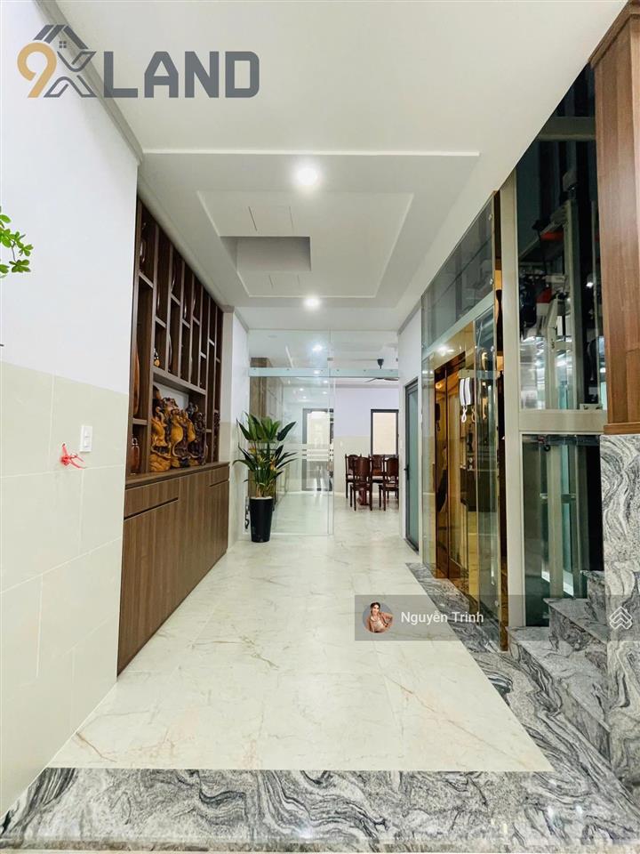 Siêu phẩm nhà mới xây 5 tầngcó thang máycho thuê 80tr/thángngay kha vạn câncòn tl tốt.