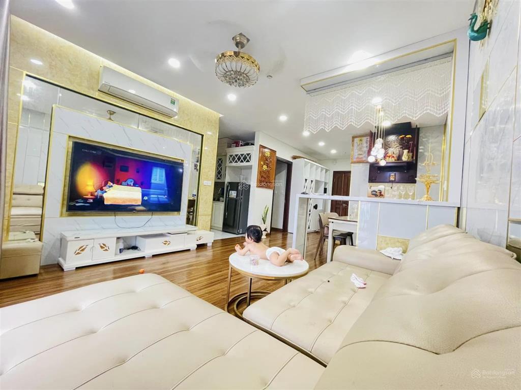 Chính chủ cần bán căn hộ m3m4 nguyễn chí thanh. dt 120m thiết kế 3 pn, 2vs