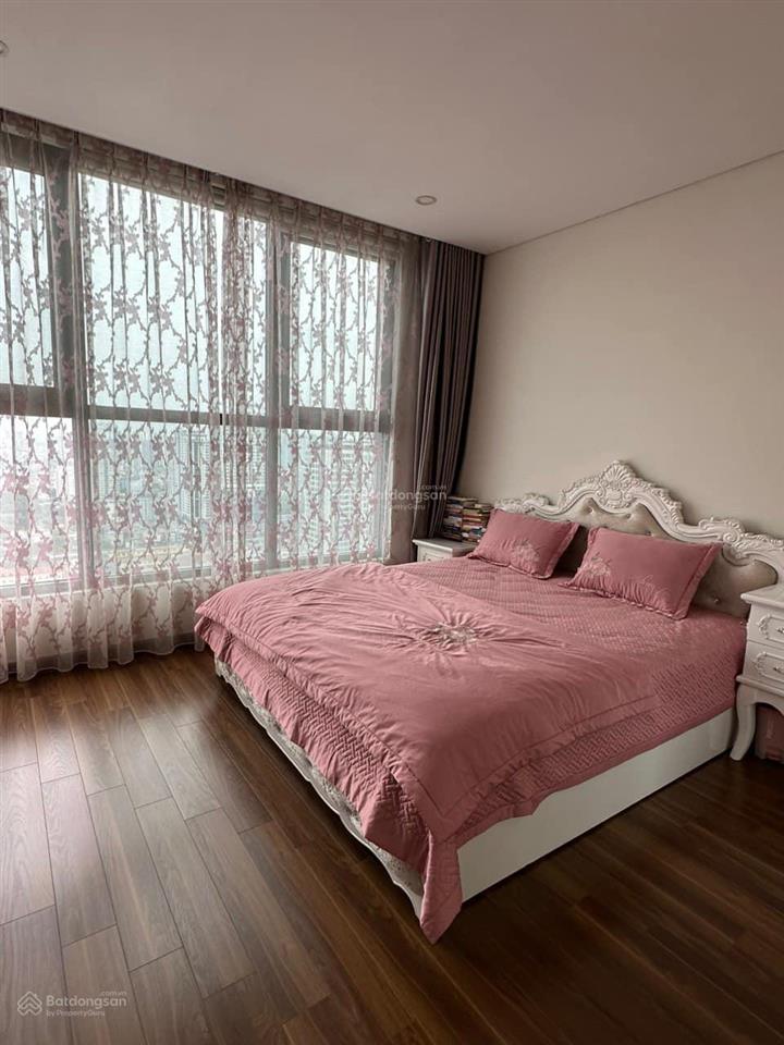 Chính chủ cần bán căn hộ m3m4 nguyễn chí thanh. dt 120m thiết kế 3 pn, 2vs