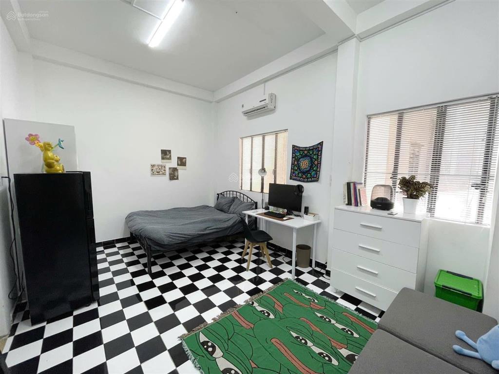 Cần cho thuê phòng ở quận 3 cư xá đô thành . giá 6.500.000tr