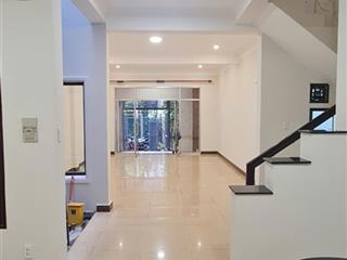 Bán nhà trung tâm q1 đường đặng dung  dt 111.7m²  3 tầng, khuôn đất nở hậu đẹp. chỉ 23.5 tỷ tl