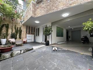 Bán biệt thự xe hơi trong nhà đường hoàng hoa thám, bt dt khủng 7,2 x 18,2m. 4 tầng  giá 22,5 tỷ