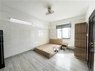 Phòng ngay khu biệt thự tú xương. 25m2 full nt cửa sổ thông thoáng. giờ giấc tự do
