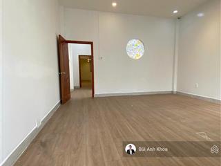 Đoạn 2 chiều võ văn tần (thông nguyễn đình chiểu) sẵn 5 tầng. khuôn đất nở hậu đẹp. chỉ 8 tỷ tl