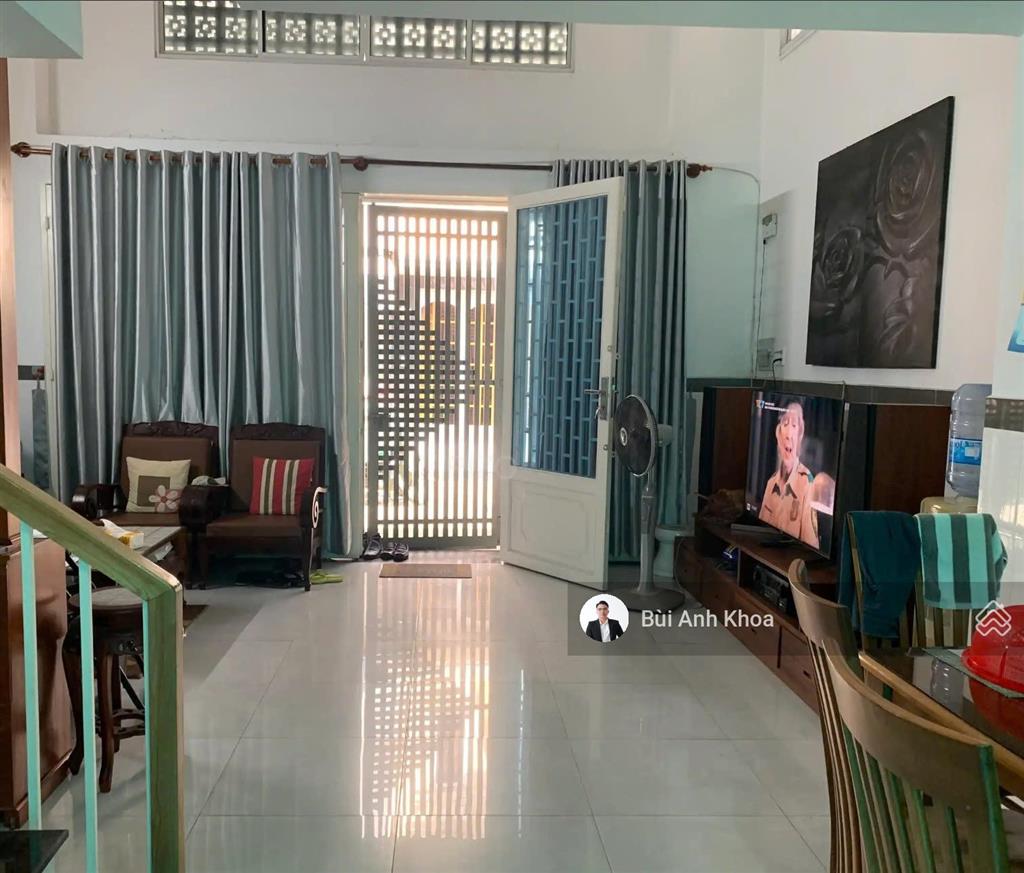 Xe hơi đậu trong nhà điện biên phủ, q1 (5,5 x 14m) 3 tầng mới, full nội thất. chỉ 13 tỷ tl