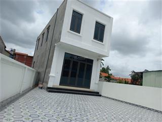 Chính chủ gửi bán căn nhà hai tầng 214m2 kênh giang nằm trục liên thôn thông giá 2,x tỷ