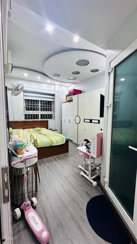 137 nguyễn ngọc vũ, phường trung hòa, cầu giấy, hà nội dt 113m, 3n, full nội thất, giá 8 tỷ