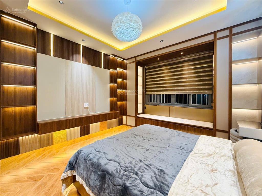 Mtkd 4x25, 7 tầng, thang máy, full nt, mới xây gần cv làng hoa, chỉ 15,x tỷ