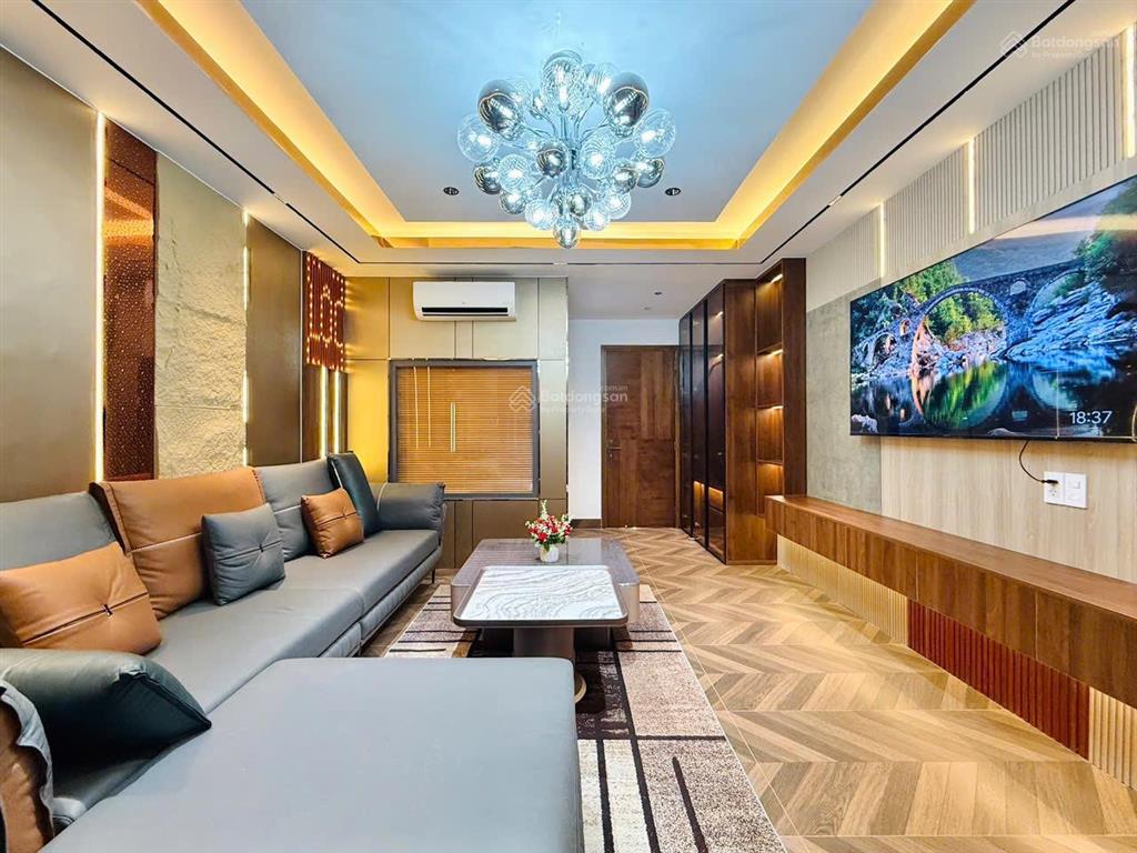 Mtkd 4x25, 7 tầng, thang máy, full nt, mới xây gần cv làng hoa, chỉ 15,x tỷ