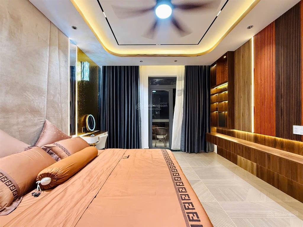 Mtkd 4x25, 7 tầng, thang máy, full nt, mới xây gần cv làng hoa, chỉ 15,x tỷ