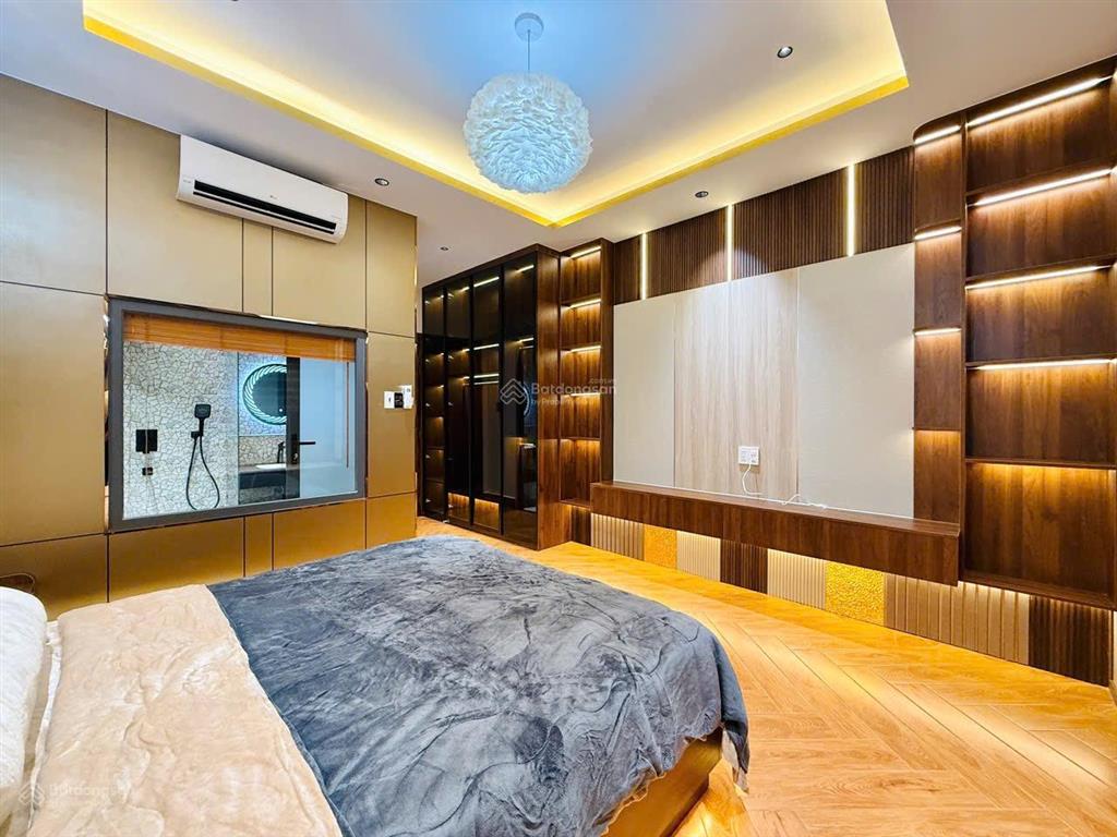 Mtkd 4x25, 7 tầng, thang máy, full nt, mới xây gần cv làng hoa, chỉ 15,x tỷ