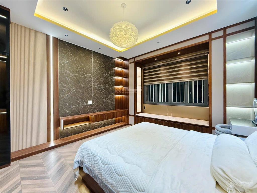 Mtkd 4x25, 7 tầng, thang máy, full nt, mới xây gần cv làng hoa, chỉ 15,x tỷ