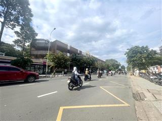 Gần sân bay sát mặt tiền 68m2 ngang 4m ô tô tránh