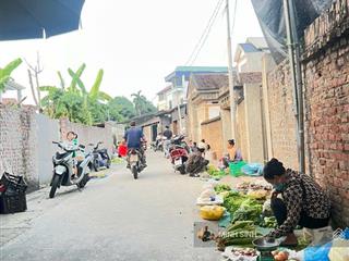 Chính chủ e cần bán lô 2 mặt đường. 1 mặt là mặt chợ sẵn kinh doanh sầm uất. dt 101m2