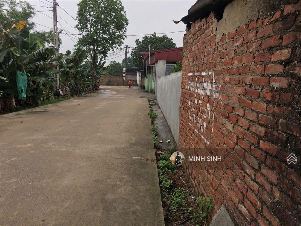 Chính chủ gửi bán lô đất đẹp tại thôn ấp bắc thượng (quang tiến cũ) dt 81m2. mt và mh 4,55m