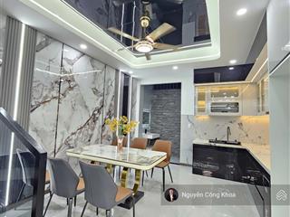 Nhà đúc 3 tấm đẹp, hoàn công, full nội thất, gần chợ phú phong 300m, p. bình chuẩn, tp. thuận an