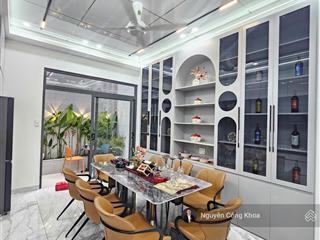 Bán nhà đúc 3 tấm hoàn công, full nội thất, gần chợ phú phong 200m, p.bình chuẩn, tp.thuận an