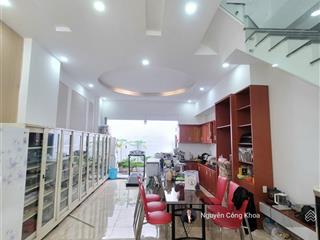 Bán nhà 1 trệt 2 lầu hoàn công, ngang 5m, mặt tiền kinh doanh, gần chợ đông đô, p.an phú, thuận an