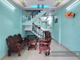 Bán nhà 1 trệt 2 lầu, sổ riêng, ngay khu chợ xóm nghèo 300m, p.dĩ an, tp.dĩ an