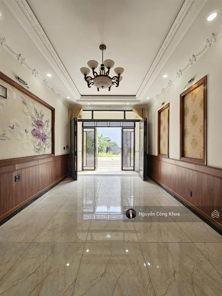 Bán nhà đúc 4 tầng hoàn công, 5 phòng ngủ, đường trục chính kdc gần thủ đức 5km, p.bình an, dĩ an