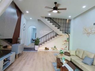Nhà mới 2 tầng mặt tiền dương bá trạc trung tâm hải châu giá chỉ 7 tỷ