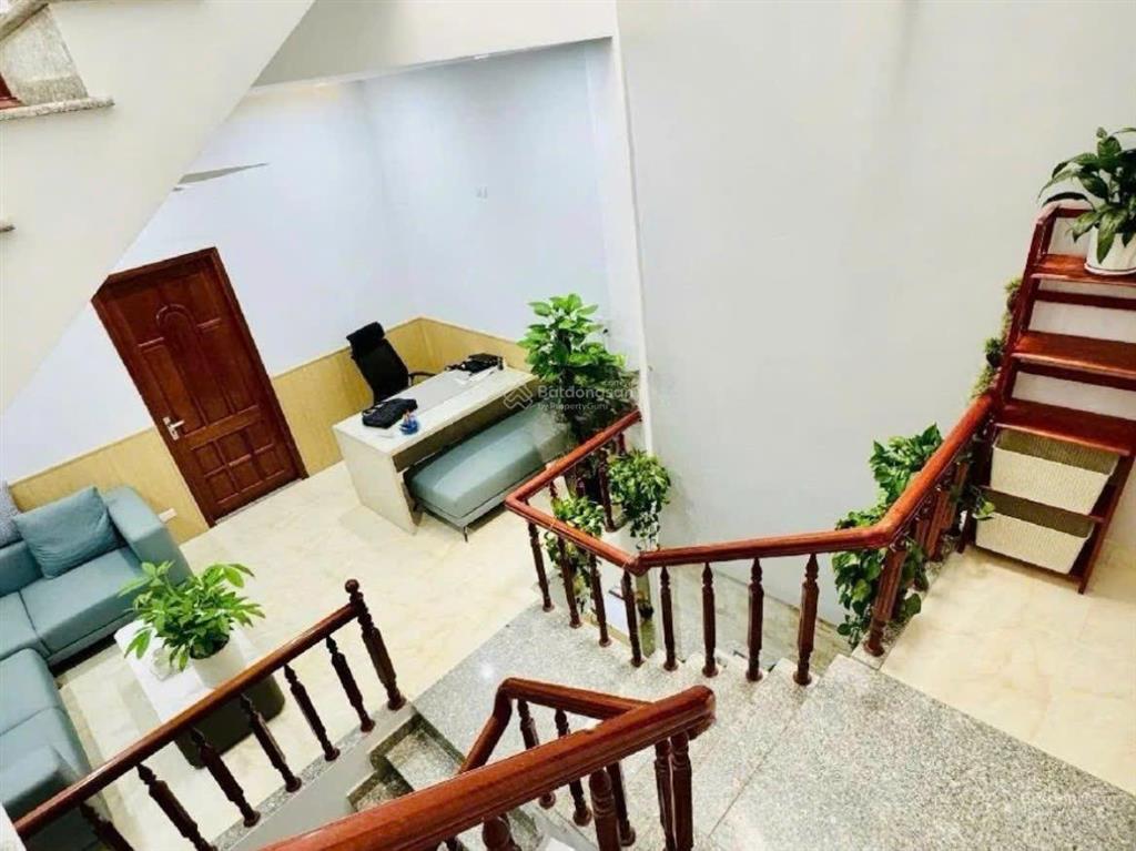 Bán nhà đẹp 3 tầng full nội thất đường trịnh lỗi, khu nam việt á gần sông hàn giá tốt thiện chí bán