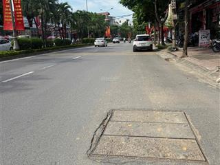 Cắt lỗ lô đất mặt đường ql21 mở rộng 80m , tuyến metro chạy qua , kinh doanh tốt .