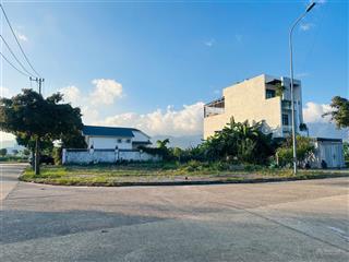 Bán lô góc 2 mặt tiền đường 10m5 nguyễn tất thành nối dài, view công viên