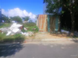 Bán lô đất biển tân trà đường lý văn phức gần ngây bãi tắm tân trà