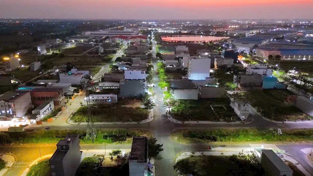 Đất nền đầu tư 80130m2 nằm trong khu dân cư hiện hữutrần văn giàu 15tr22tr/m2shr thổ cư