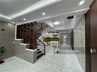 Nhà mặt đường dân lập  vị trí đẹp, kinh doanh sầm uất 100m2