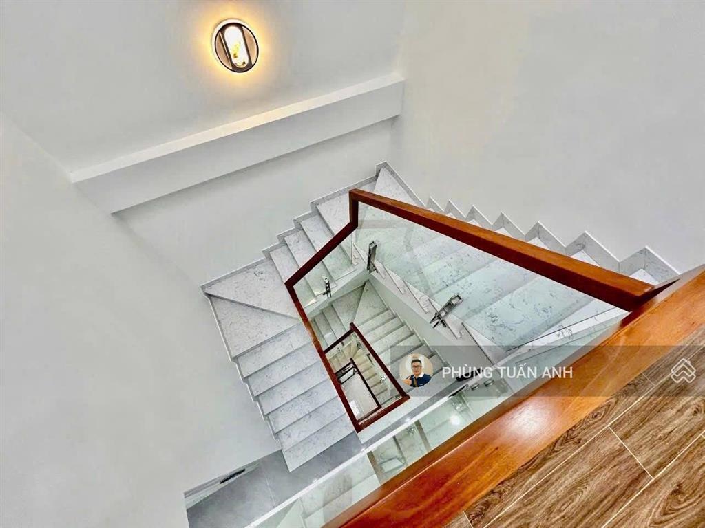 Nhà phố phân lô tuyến 2 ngô gia tự  sát lê hồng phong full tiện ích, 78m2 giá chỉ 8tỷ1