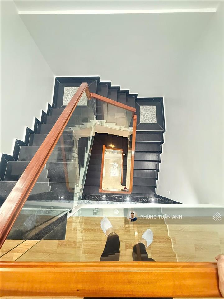 Nhà độc lập ngõ ô tô kinh doanh tốt trần nguyên hãn, hp diện tích 66m2