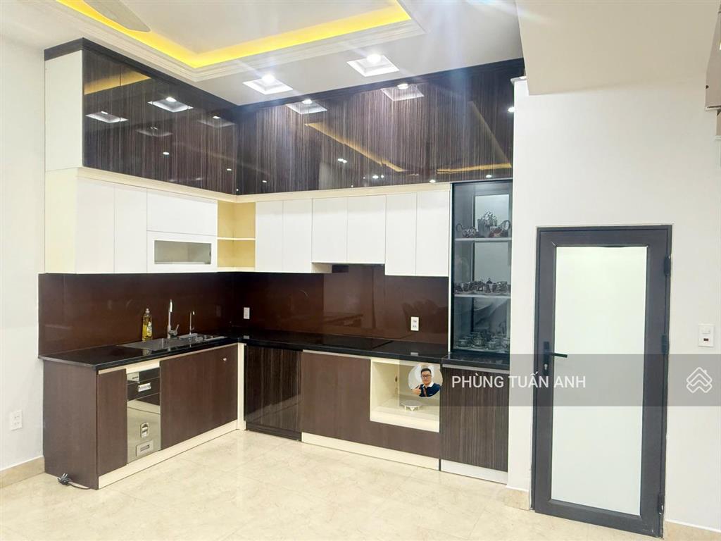 Nhà độc lập ngõ ô tô kinh doanh tốt trần nguyên hãn, hp diện tích 66m2