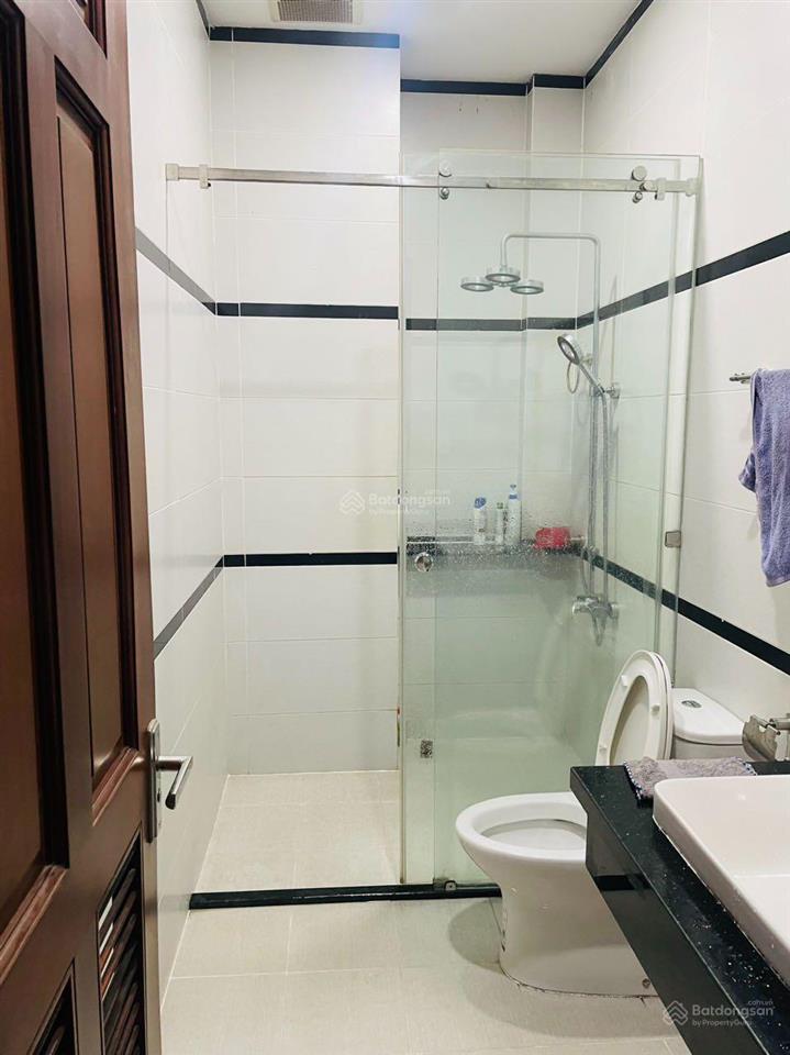 Bán nhà liền kề 4 tầng trong khu him lam phú đông  dương 0906 388 ***
