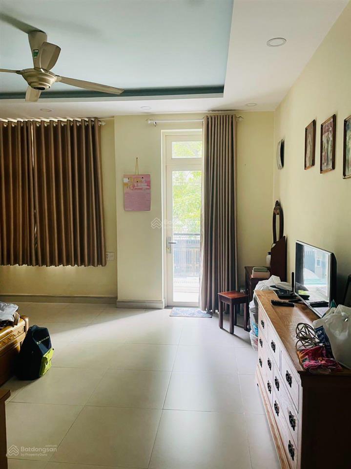 Bán nhà liền kề 4 tầng trong khu him lam phú đông  dương 0906 388 ***