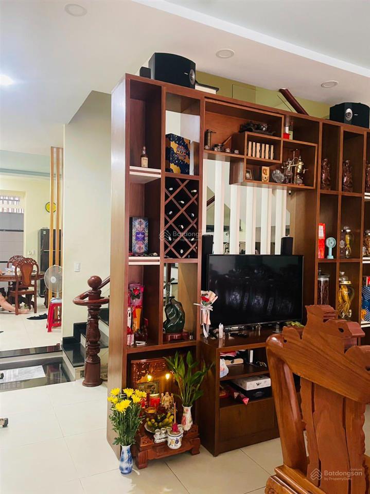 Bán nhà liền kề 4 tầng trong khu him lam phú đông  dương 0906 388 ***