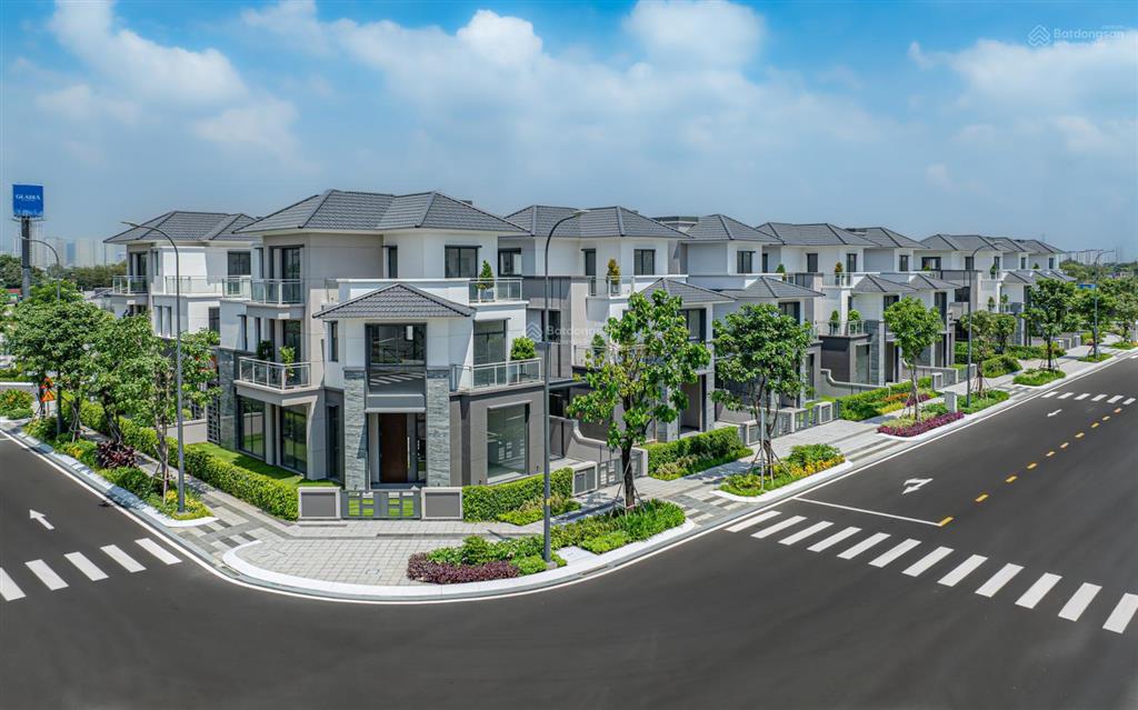 Bán nhà phố khang điền  quận 2  the gladia by the water ,  ngay pkd dự án 0906 388 ***