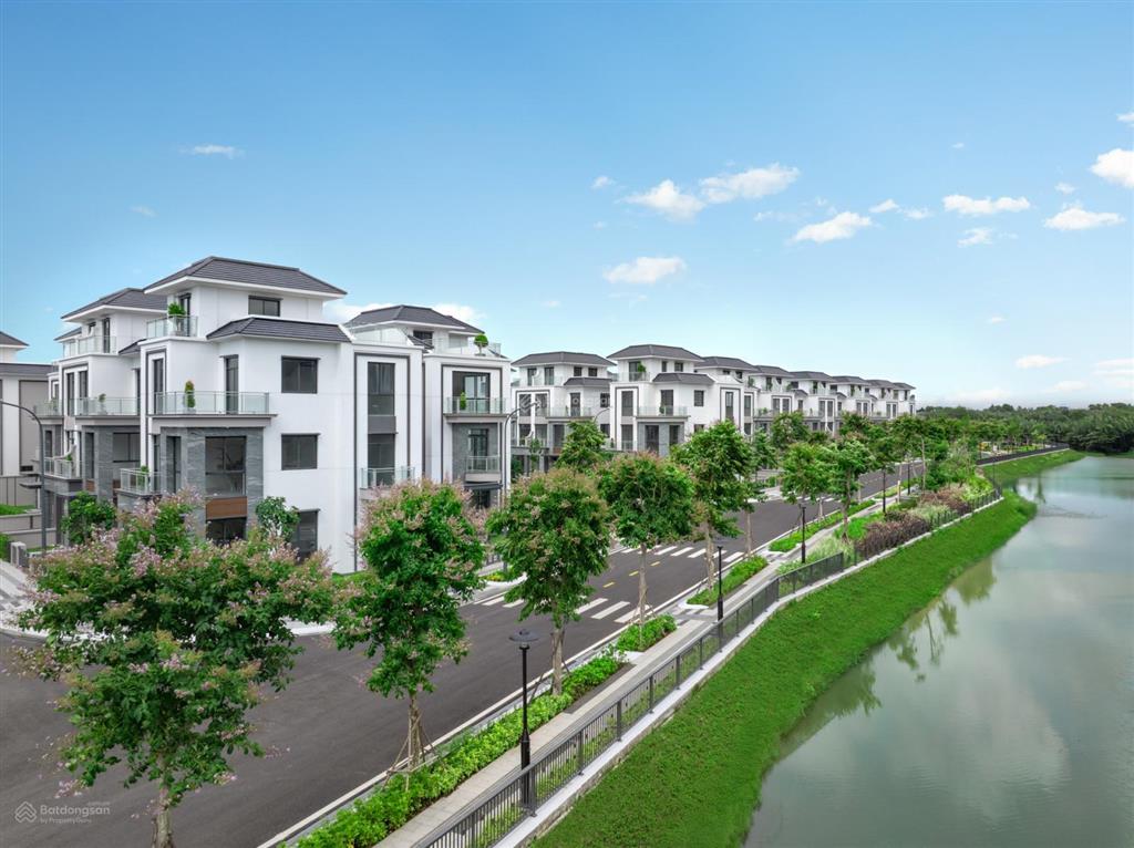 Bán nhà phố khang điền  quận 2  the gladia by the water ,  ngay pkd dự án 0906 388 ***