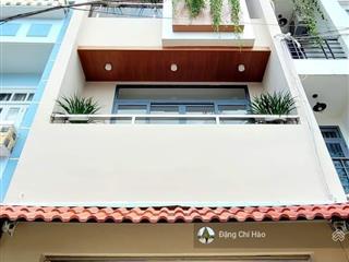 Hàng hiếm hxh cmt8  bề ngang lớn 4.5m x 14m, 4 tầng, chỉ 10.5 tỷ tl