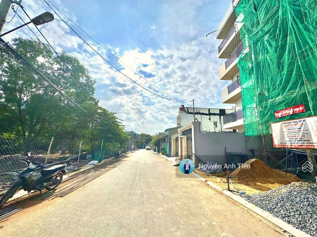 Đất mặt tiền đường nhánh quốc lộ 13 cũ. dt 101,8m2  được xây cao tầng có hầm