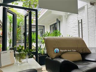 Nhà đẹp siêu rộng ngang 7,7m  khu đồng bộ cao cấp  sát bên tttm gigamall phạm văn đồng.