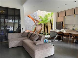 Nhà xây mới hoàn thiện cực kì đẹp  ngay quốc lộ 13, thủ đức  đón đầu mở rộng đường 60m