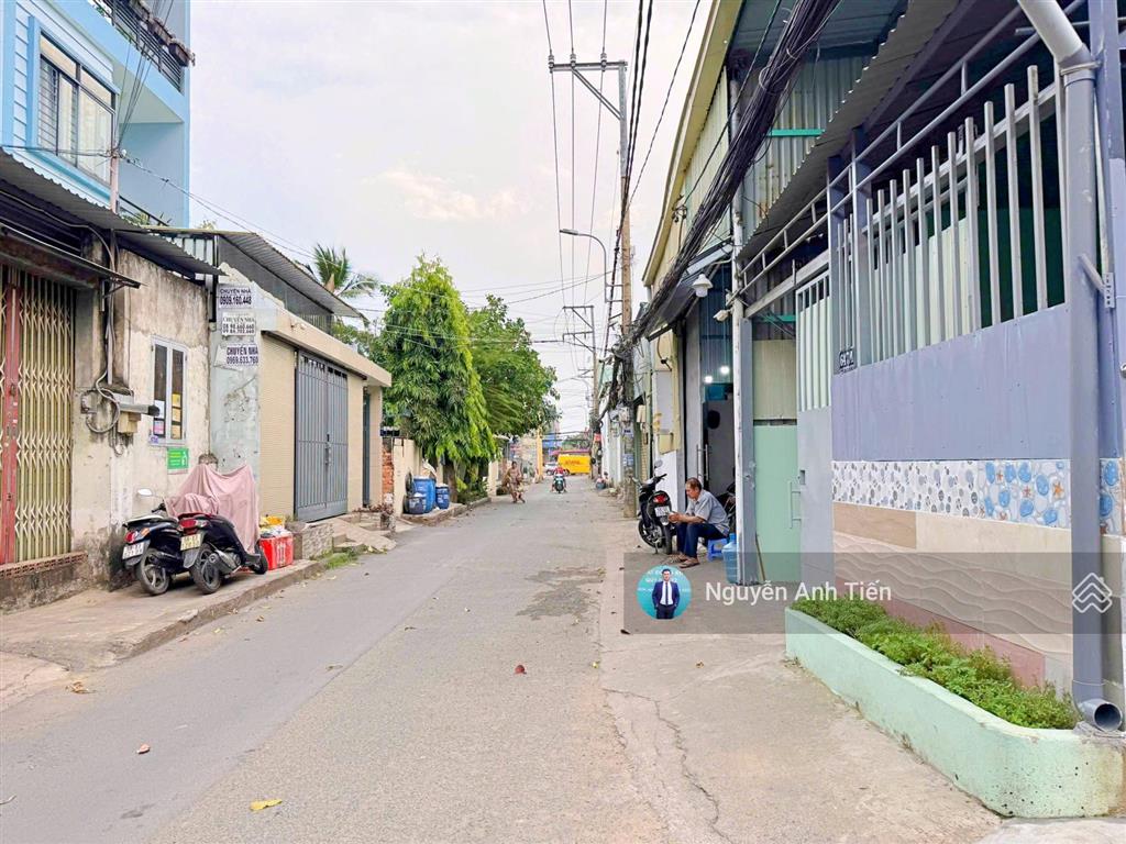 1 lô duy nhất  cách quốc lộ 13 & vạn phúc city vài bước chân  hẻm ôtô, đầy đủ tiện ích