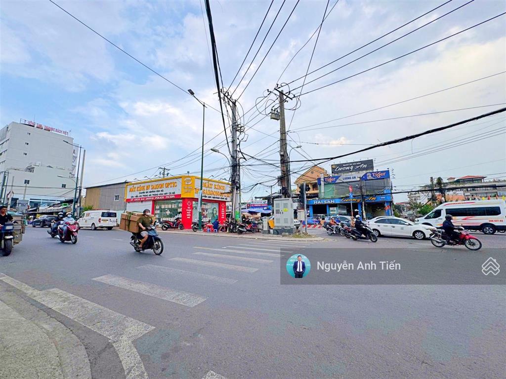 1 lô duy nhất  cách quốc lộ 13 & vạn phúc city vài bước chân  hẻm ôtô, đầy đủ tiện ích